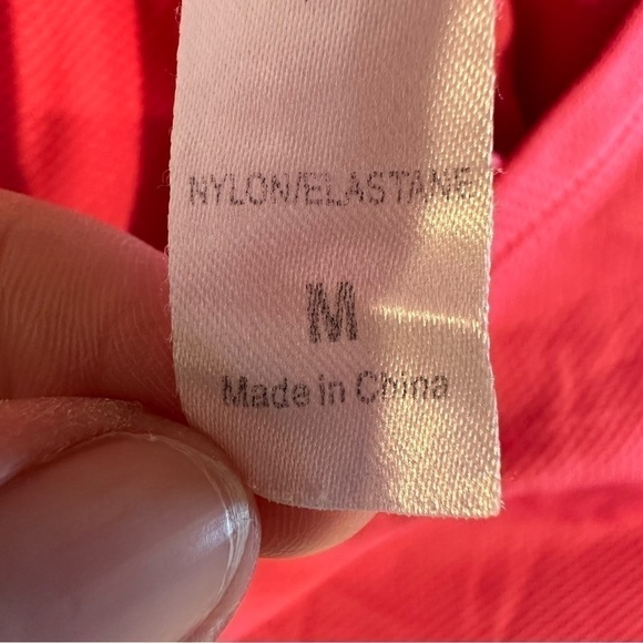 Lorna Jane racer back tank top bright pink back pocket gym ladies size medium - Picture 6 of 6